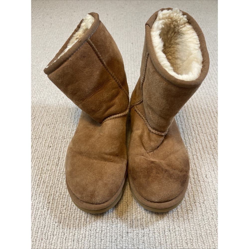 UGG Classic Short II Chestnut Suede Sheepskin Ankle Boots Women's Size 6